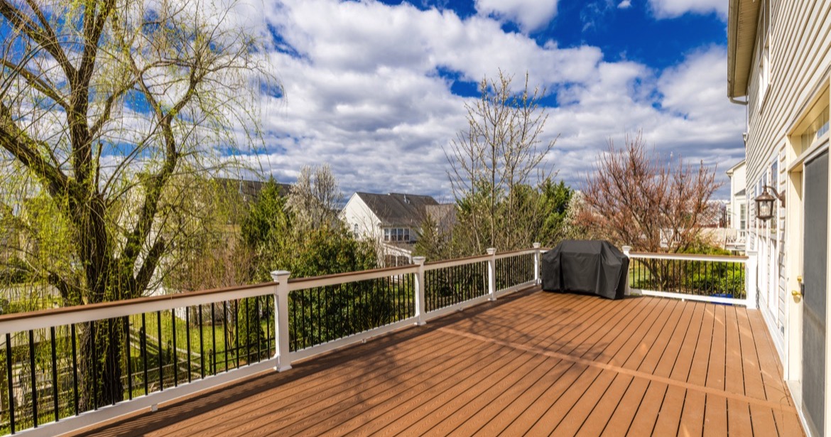 Garrell Group Real Estate Leesburgh 741 Bonnie Ridge Dr NE web 29 Backyard Deck